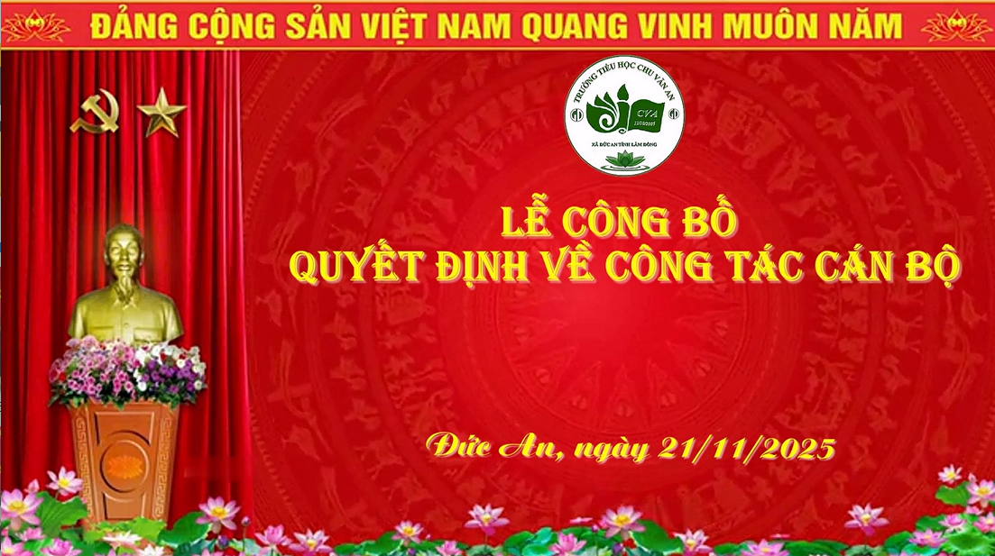 Lễ công bố quyết định về công tác cán bộ